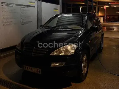 Usado SsangYong Kyron 141 CV (103 kW) 2007 Negro SUV