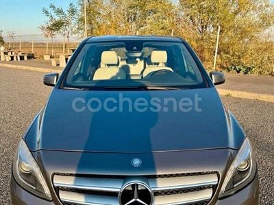 Marrón Usado 2015 Mercedes B200 Monovolumen | 13.990 € (Precio justo)