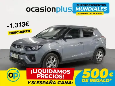 Usado SsangYong Tivoli 128 CV (94 kW) 2023 Gris SUV