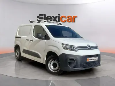 Usado Citroën Berlingo 76 CV (55 kW) 2019 Blanco Monovolumen
