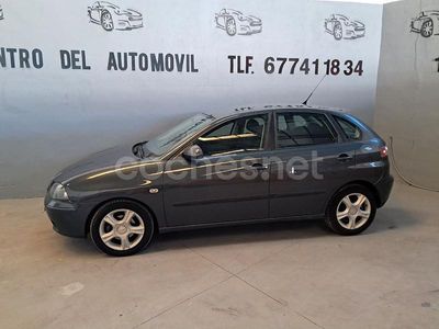 Usado Seat Ibiza 100 CV (73 kW) 2005 Gris / plata Berlina