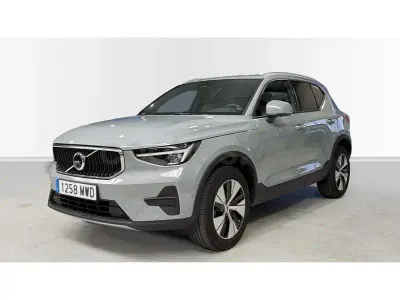 Usado Volvo XC40 Core 163 CV (119 kW) 2024 Gris / plata SUV