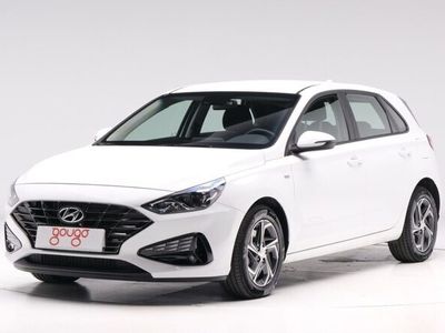 usado Hyundai i30 BERLINA CON PORTON 1.0 TGDI 48V KLASS 120 5P