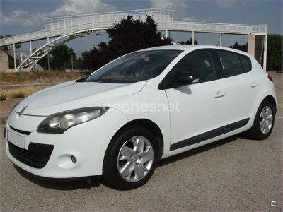 Usado Renault Mégane Authentique 90 CV (66 kW) 2012 Blanco Berlina