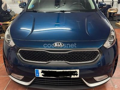 Usado Kia Niro 141 CV (103 kW) 2019 Azul SUV
