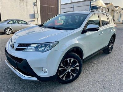 Begagnad Toyota RAV4 Executive 150 HK (110 kW) 2015 Vit SUV