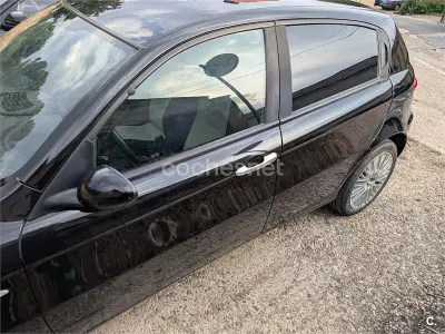 Usado Alfa Romeo 147 120 CV (88 kW) 2006 Negro Utilitario