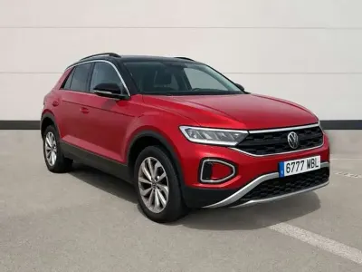 Usado VW T-Roc Life 110 CV (80 kW) 2022 Rojo SUV