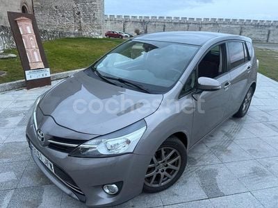 Gris / plata Usado 2015 Toyota Verso Advance Monovolumen | 6500 € (Precio justo)