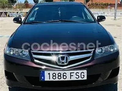 Usado Honda Accord Elegance 156 CV (114 kW) 2007 Granate Berlina