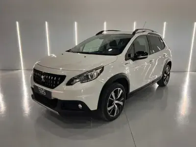 Usado Peugeot 2008 GT-line 131 CV (96 kW) 2016 Blanco SUV