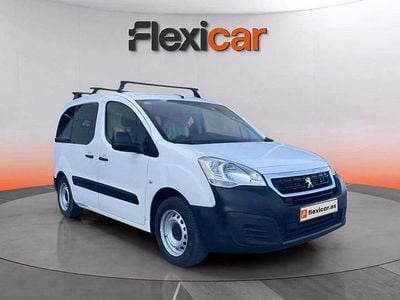 Usado Peugeot Partner Tepee Access 100 CV (73 kW) 2018 Blanco Monovolumen