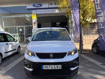 Usado Peugeot Rifter Active 100 CV (73 kW) 2022 Blanco Monovolumen