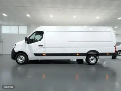 Usado Renault Master 145 CV (106 kW) 2024 Blanco Monovolumen