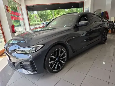 Usado BMW i4 Comfort Edition 250 kW (340 CV) 2022 Gris Berlina
