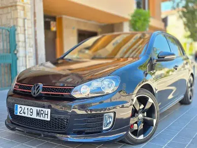 Usado VW Golf VI GTI 210 CV (154 kW) 2010 Negro Utilitario