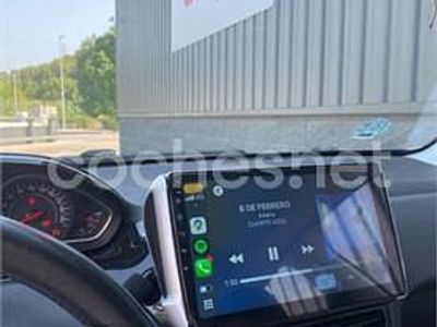 Usado Peugeot 208 Style 82 CV (60 kW) 2014 Blanco Utilitario