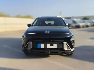 Usado Hyundai Kona 105 CV (77 kW) 2024 Negro SUV