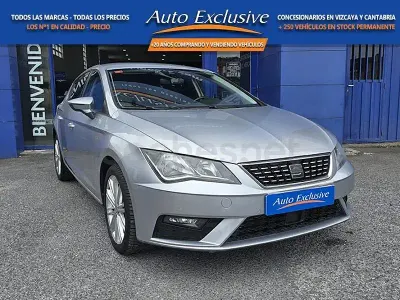 Usado Seat Leon XCELLENCE 150 CV (110 kW) 2019 Gris / plata Berlina