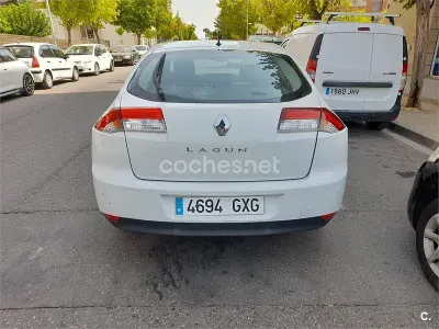 Usado Renault Laguna III Expression 110 CV (80 kW) 2010 Blanco Berlina