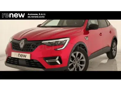 Usado Renault Arkana Equilibre 140 CV (102 kW) 2025 Rojo SUV