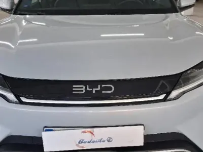 Usado BYD Atto 2 Boost 130 kW (177 CV) 2025 Skiing white SUV