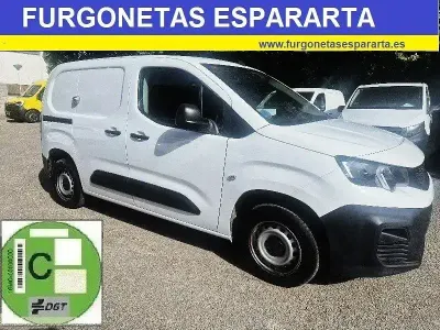 Usado Peugeot Partner S 102 CV (75 kW) 2021 Blanco Monovolumen