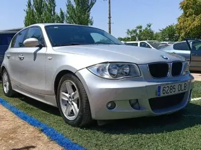 Usado BMW 120 163 CV (119 kW) 2006 Gris Utilitario