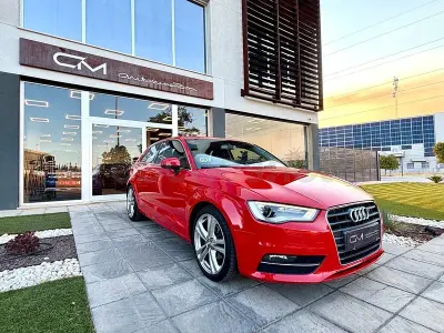 Usado Audi A3 Ambition 150 CV (110 kW) 2012 Rojo Utilitario