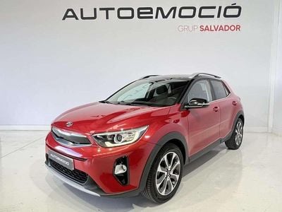 Usado Kia Stonic 120 CV (88 kW) 2019 Rojo SUV