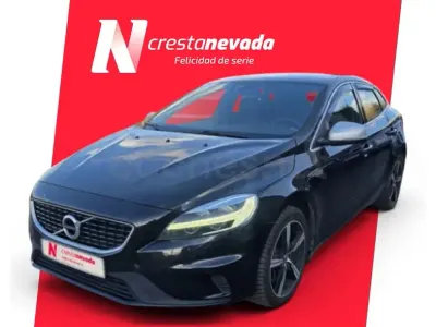 Usado Volvo V40 R-Design Momentum 152 CV (111 kW) 2019 Negro Berlina