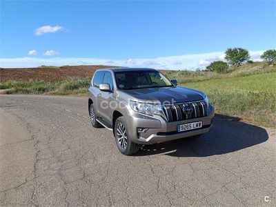 Używany Toyota Land Cruiser 204 KM (150 kW) 2022 Beżowy SUV