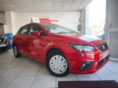 Usado Seat Ibiza Style 95 CV (69 kW) 2024 Rojo Utilitario