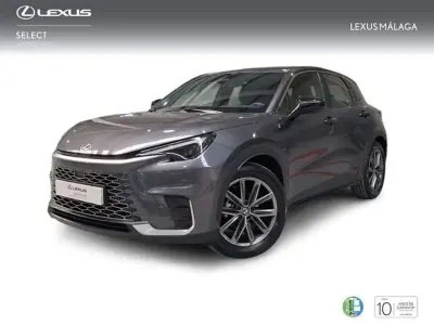 Usado Lexus LBX 136 CV (100 kW) 2025 Gris SUV