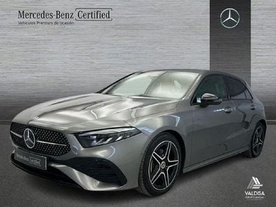Gris Usado 2024 Mercedes A200 AMG line Berlina | 37.100 € (Precio justo)