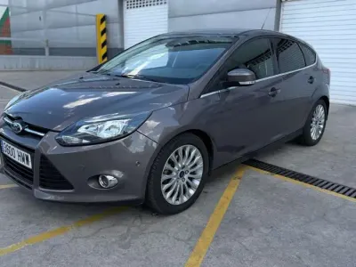 Käytetty Ford Focus Titanium 116 HP (85 kW) 2012 Peessi Viistoperä