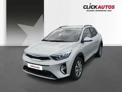 Usado Kia Stonic Active 101 CV (74 kW) 2025 Plateado SUV