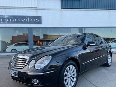 Usado Mercedes E280 Elegance 190 CV (139 kW) 2008 Negro Berlina