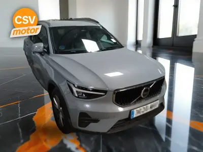Usado Volvo XC40 Core 211 CV (155 kW) 2023 Gris SUV
