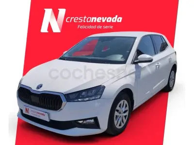 Usado Skoda Fabia Selection 95 CV (69 kW) 2024 Blanco Utilitario