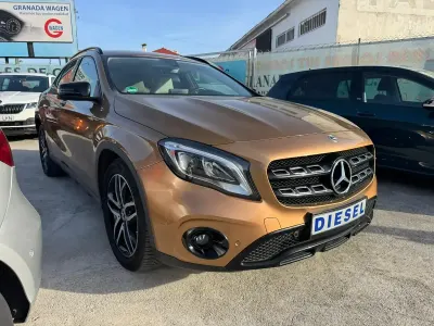 Usado Mercedes GLA220 177 CV (130 kW) 2018 Naranja SUV