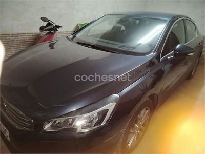 Usado Peugeot 508 Allure 150 CV (110 kW) 2018 Azul Berlina