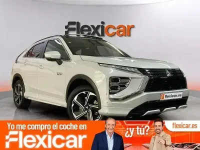 Usado Mitsubishi Eclipse Cross 188 CV (138 kW) 2023 Blanco SUV