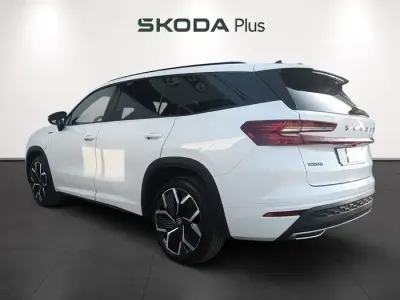 Usado Skoda Kodiaq SportLine 204 CV (150 kW) 2025 Blanco SUV
