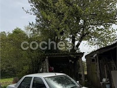 Usado Ford Orion Ghia 89 CV (65 kW) 1989 Gris / plata Berlina