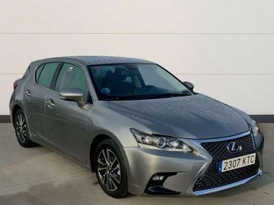 Lexus CT200h