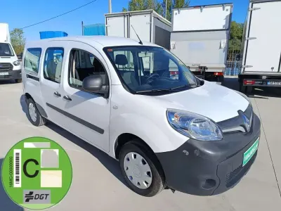 Usado Renault Kangoo 95 CV (69 kW) 2021 Blanco Monovolumen