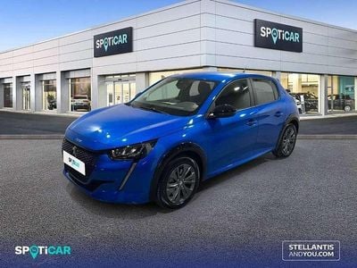 Usado Peugeot e-208 Active 100 kW (136 CV) 2023 Azul Utilitario