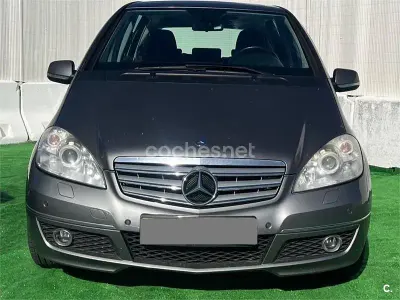 Usado Mercedes A200 Avantgarde 140 CV (102 kW) 2009 Gris / plata Monovolumen