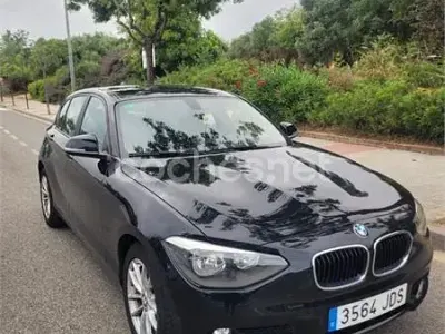 Usado BMW 114 102 CV (75 kW) 2015 Negro Utilitario